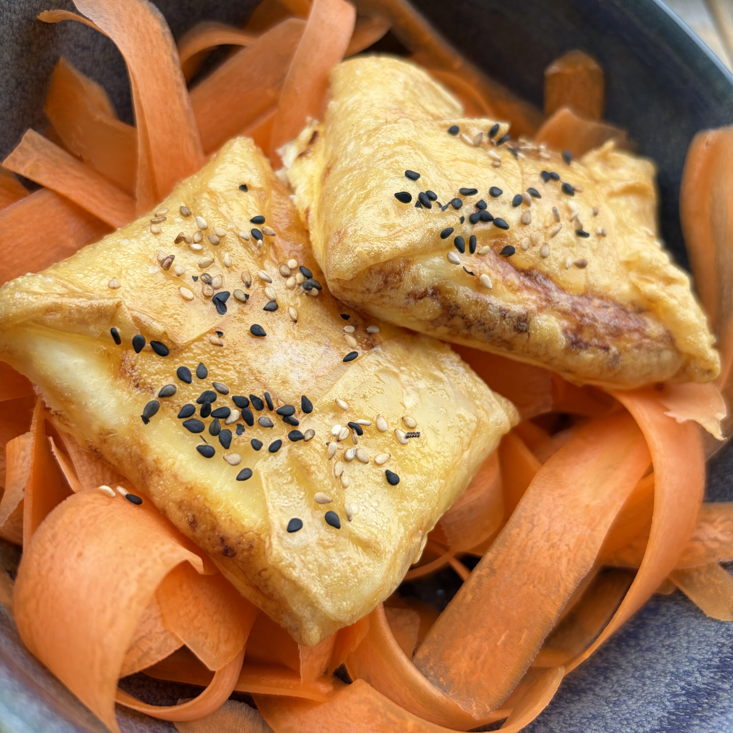 Hirtenkäsepäckchen mit Reispaper